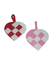 *SPECIAL: Plaited Hearts Assorted Colours - 30 Hearts + Hangers