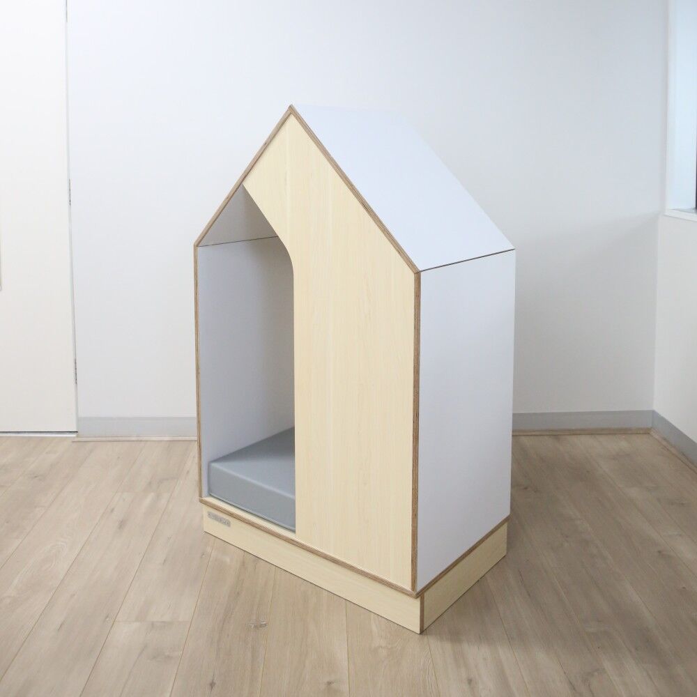 Curiate House Retreat with Cushion - Dove