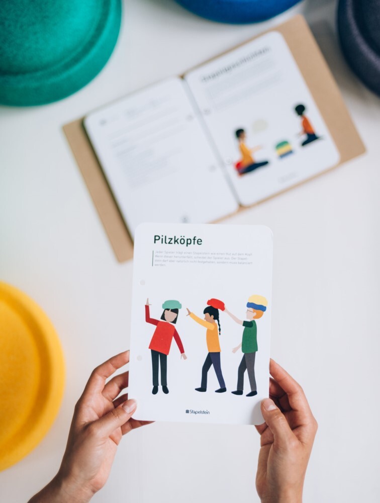 Stapelstein Activity Cards With Folder