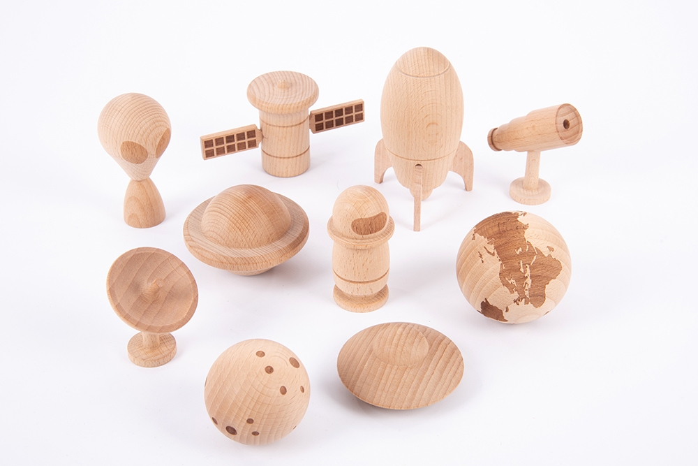 Wooden Space Adventure - 10pk