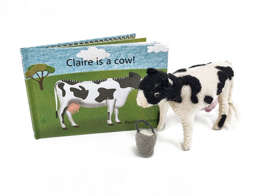Papoose Book & Felt Toy - Claire Is A Cow