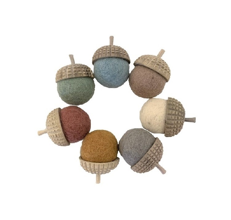 Earth Acorns -7pcs