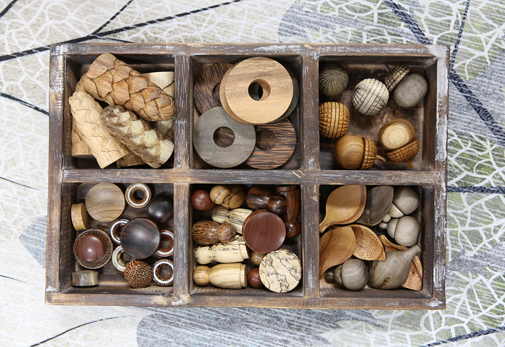 Mini Wonder Wood Treasures Set In Tray