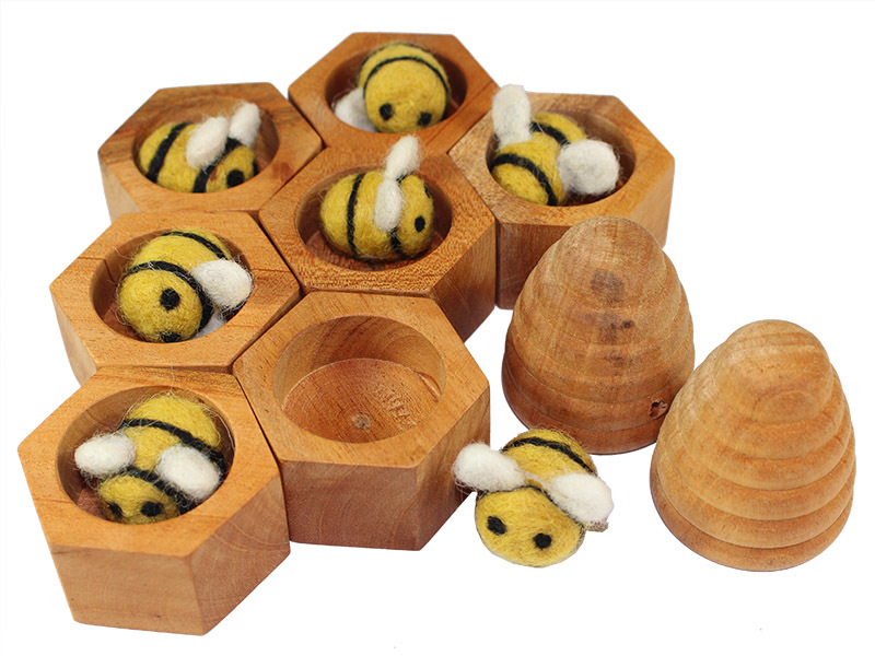 Wooden Honeycomb Bee Hive & Felt Bee Set - 16pcs