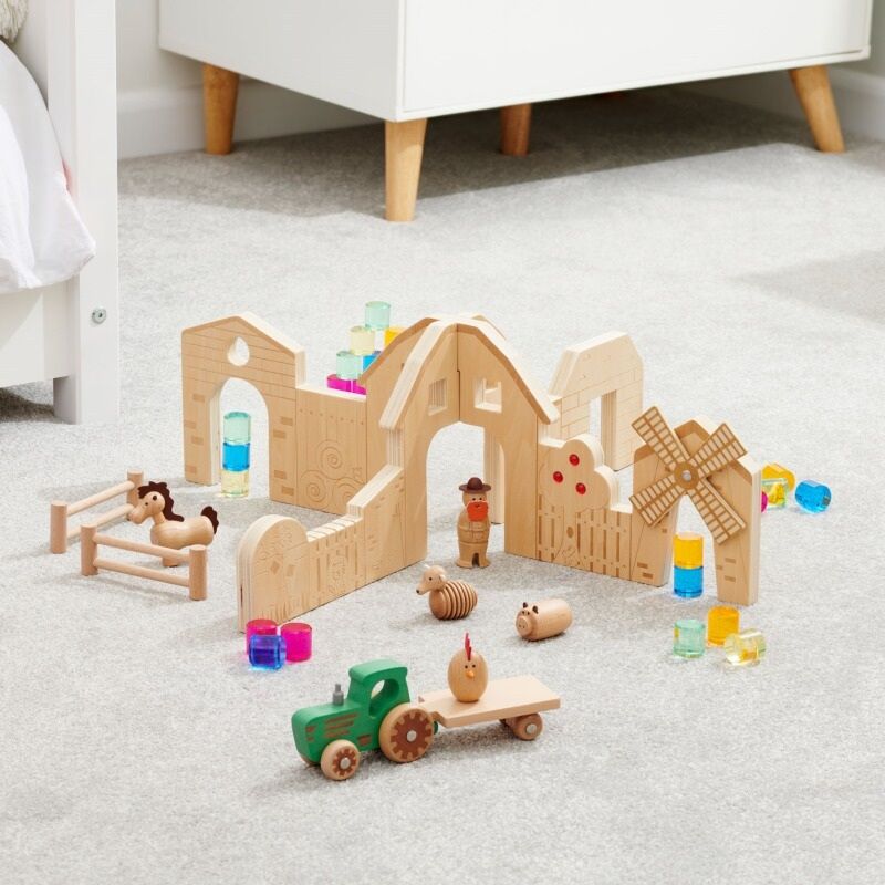 Farm Discovery Divider with Characters - 17pcs