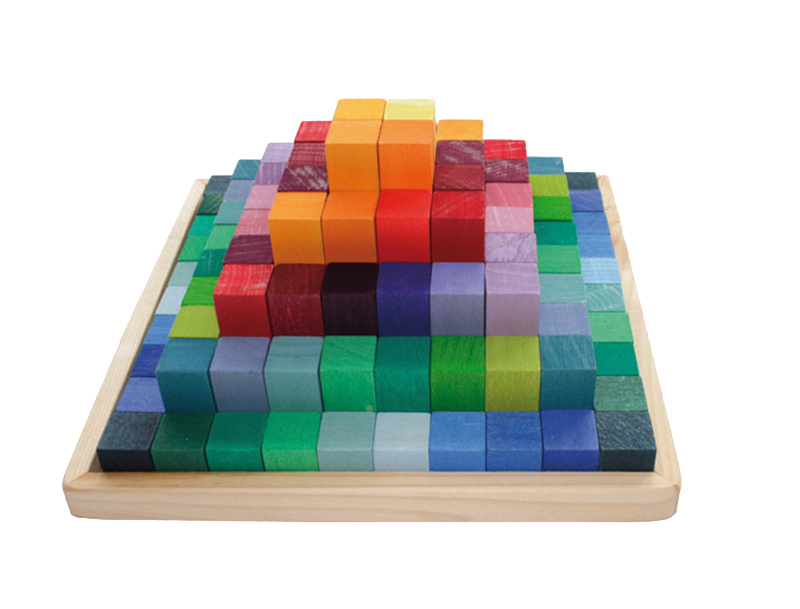 Grimm's Stepped Pyramid - Small 100pcs