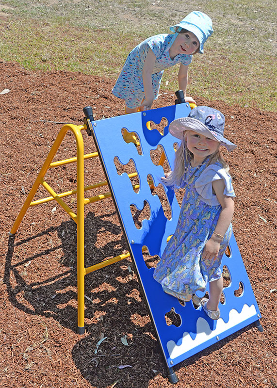 Aussie Play Waterfall