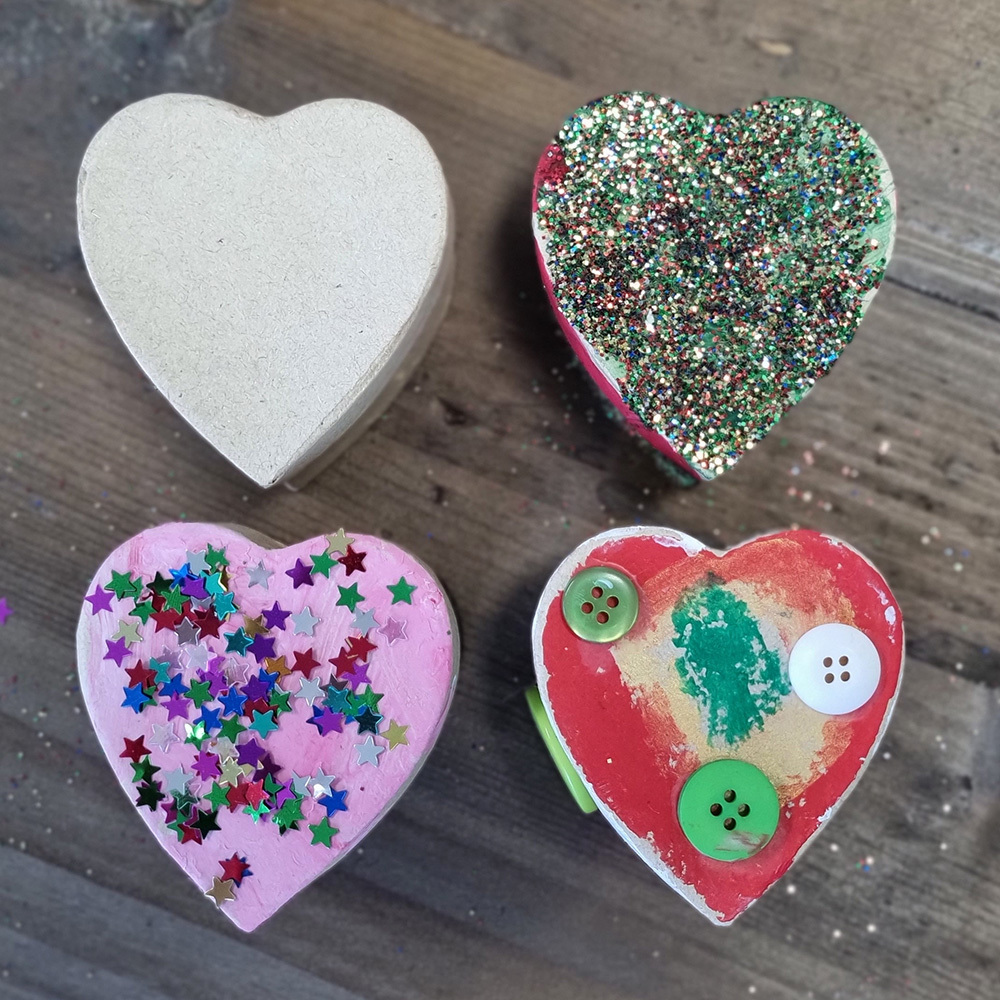 Paper Mache Heart Box  75W x 40H - 4pk